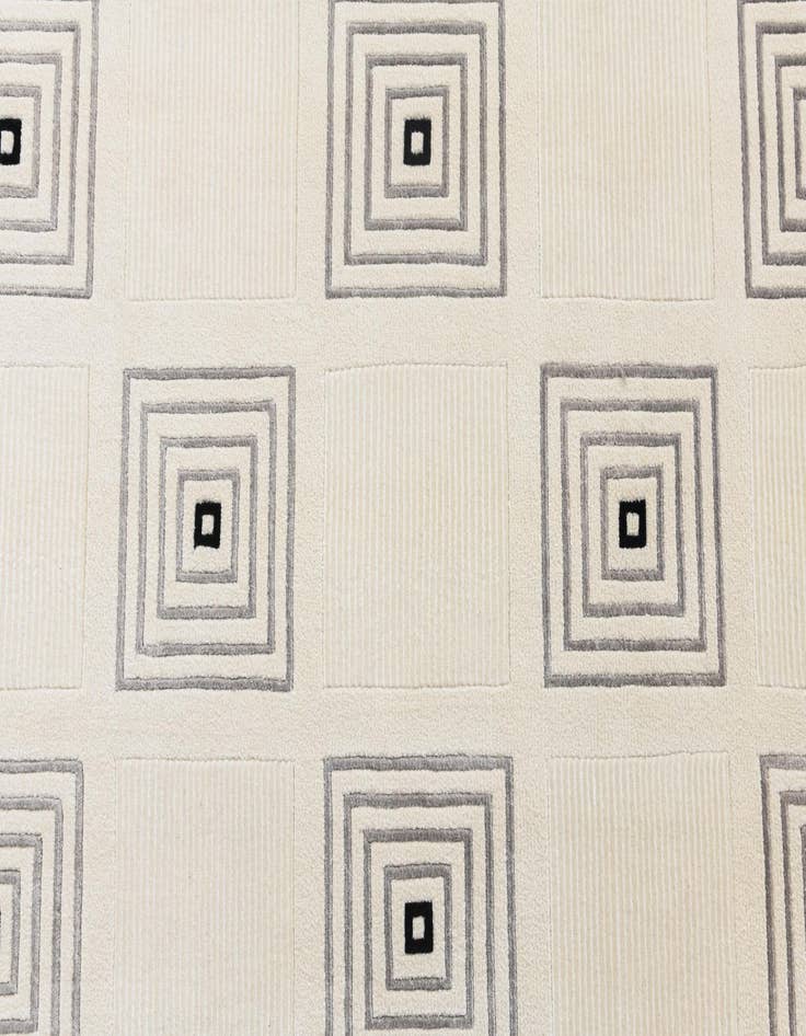 Detail image of 5' 8 x 7' 10  Hand Knotted Darya Wool Rug