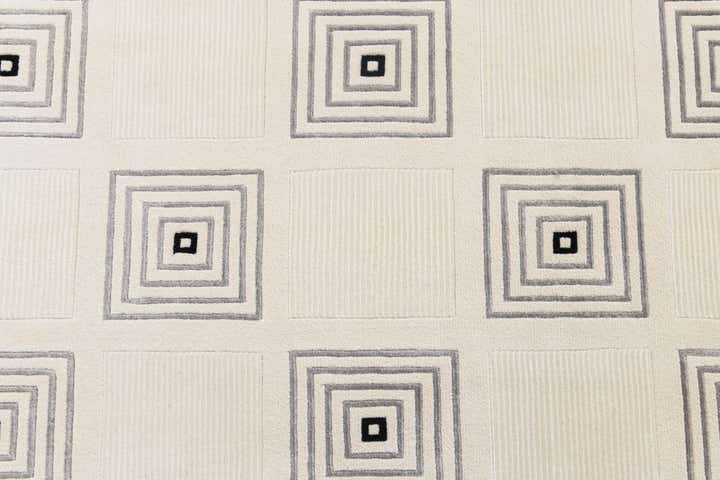 5' 8 x 7' 10 Hand Knotted Darya Wool Rug