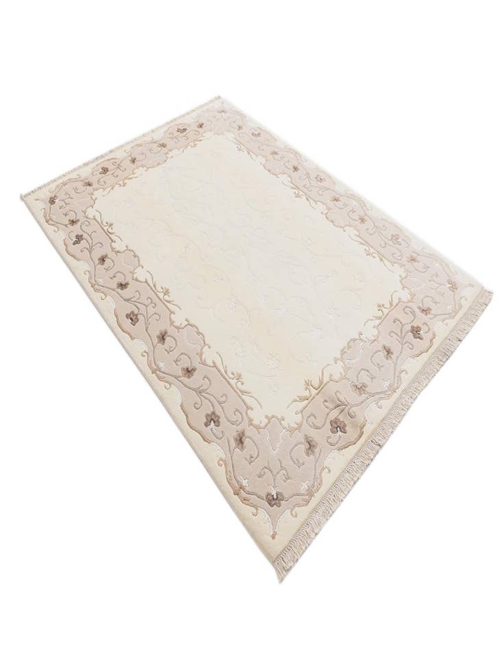 Detail image of 5' 9 x 7' 10  Hand Knotted Darya Wool Rug