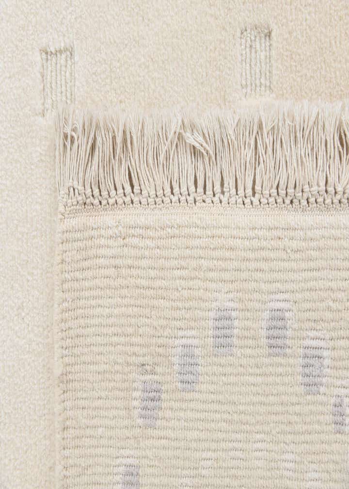 5' 8 x 7' 10 Hand Knotted Darya Wool Rug