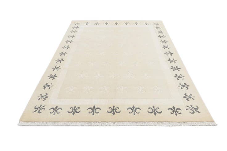 Detail image of 5' 5 x 8' Hand Knotted Darya Wool Rug