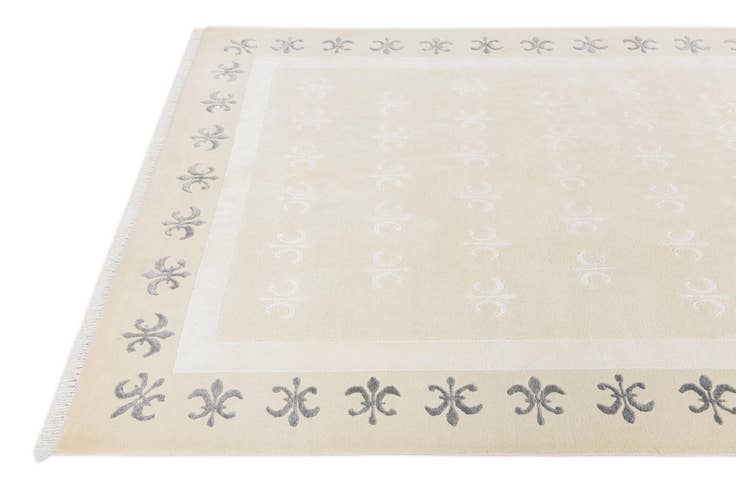 Detail image of 5' 5 x 8' Hand Knotted Darya Wool Rug