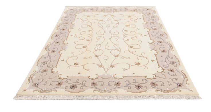 Detail image of 5' 7 x 8' Hand Knotted Darya Wool Rug