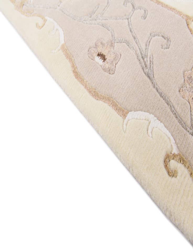 Detail image of 5' 7 x 8'  Hand Knotted Darya Wool Rug