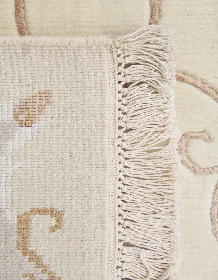 Detail image of 5' 7 x 8'  Hand Knotted Darya Wool Rug