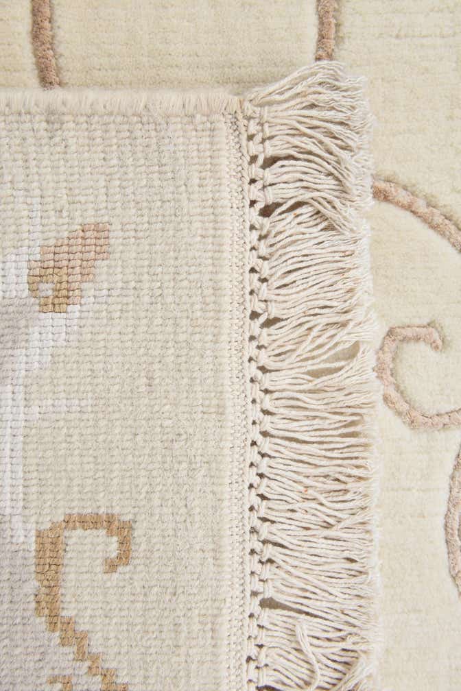 5' 7 x 8' Hand Knotted Darya Wool Rug