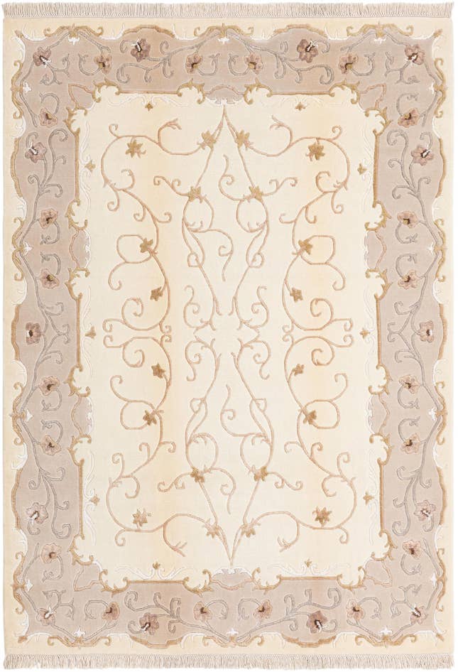Detail image of 5' 7 x 8' Hand Knotted Darya Wool Rug