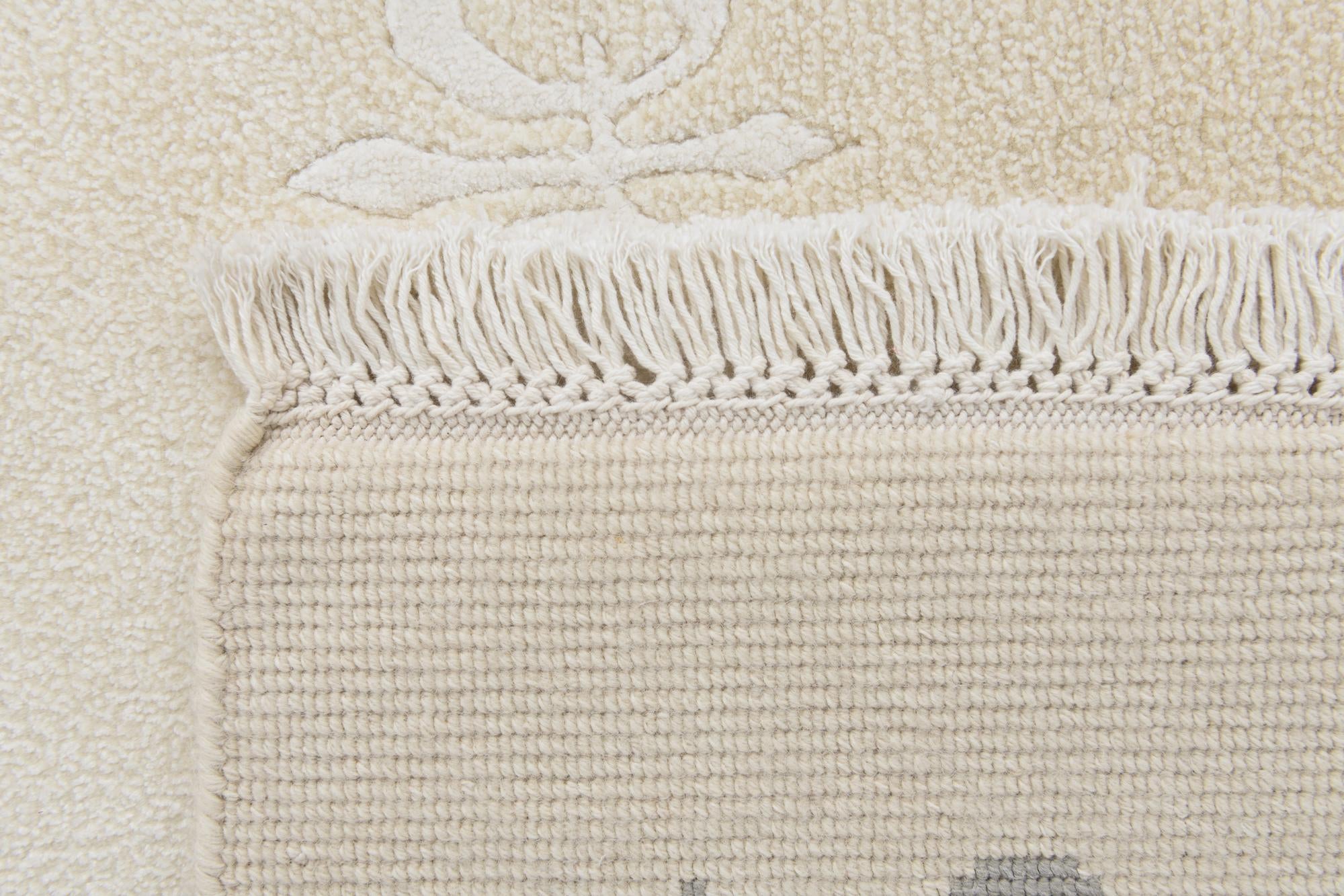 5' 7 x 7' 10 Hand Knotted Darya Wool Rug