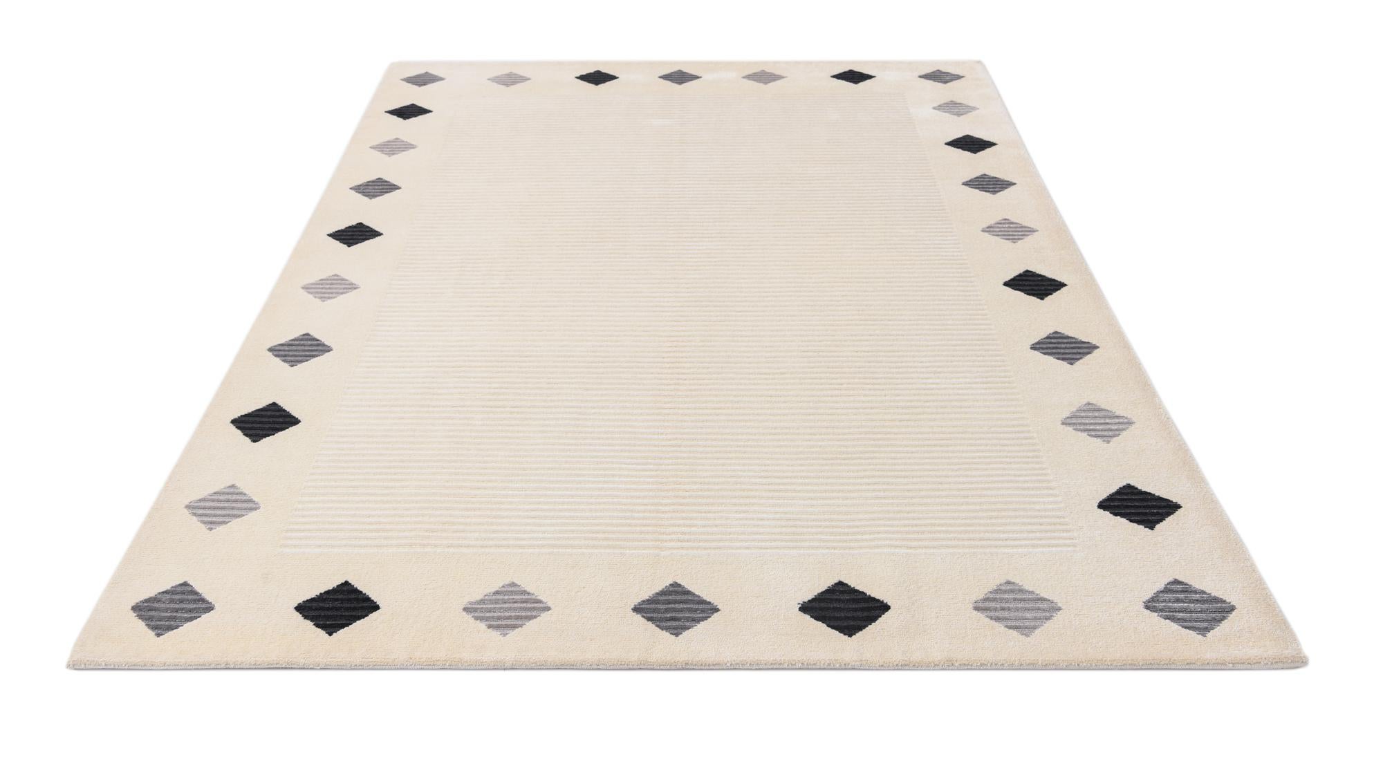 5' 7 x 8' Hand Knotted Darya Wool Rug