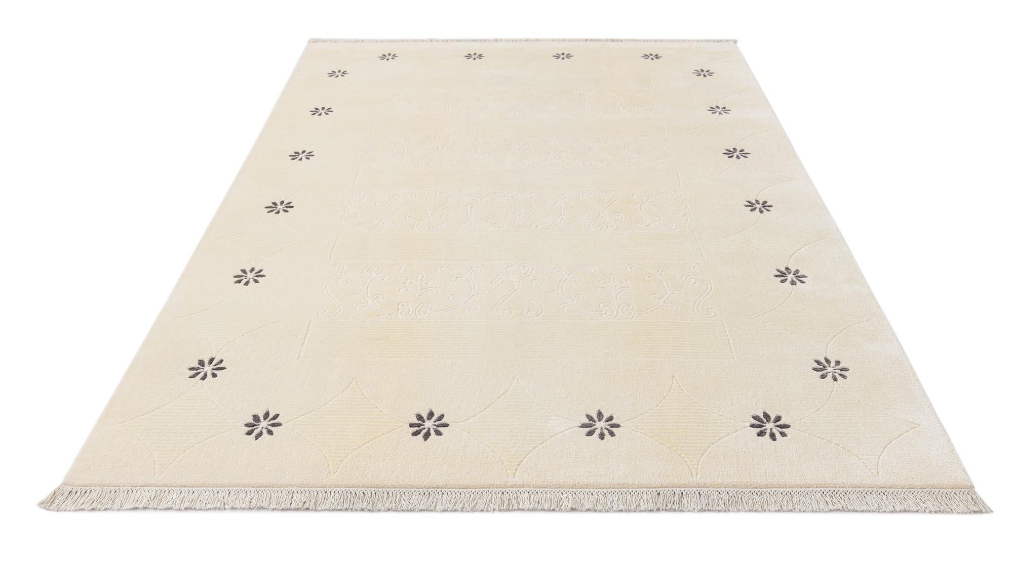 5' 8 x 8' 2 Hand Knotted Darya Wool Rug