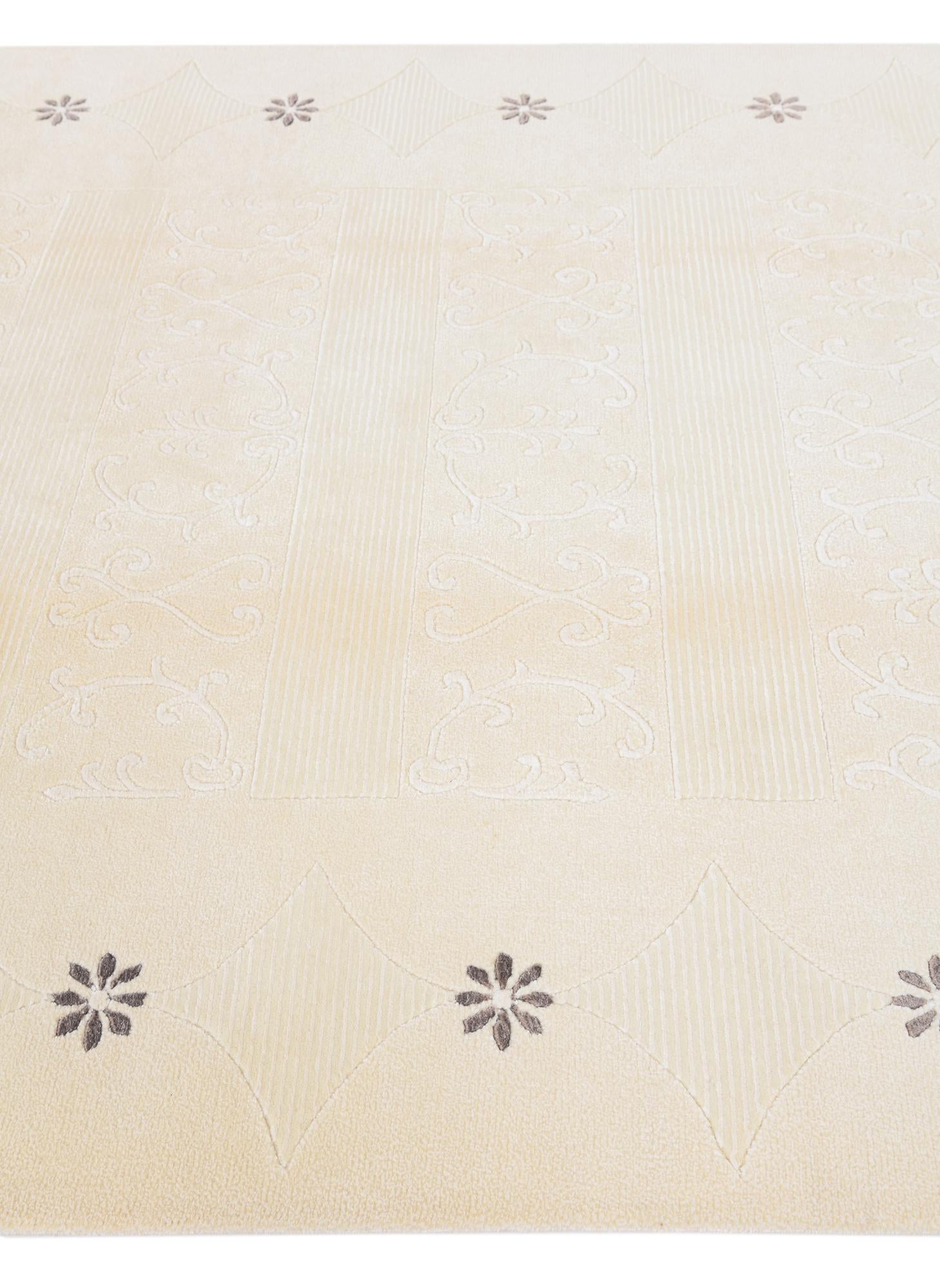 5' 8 x 8' 2 Hand Knotted Darya Wool Rug