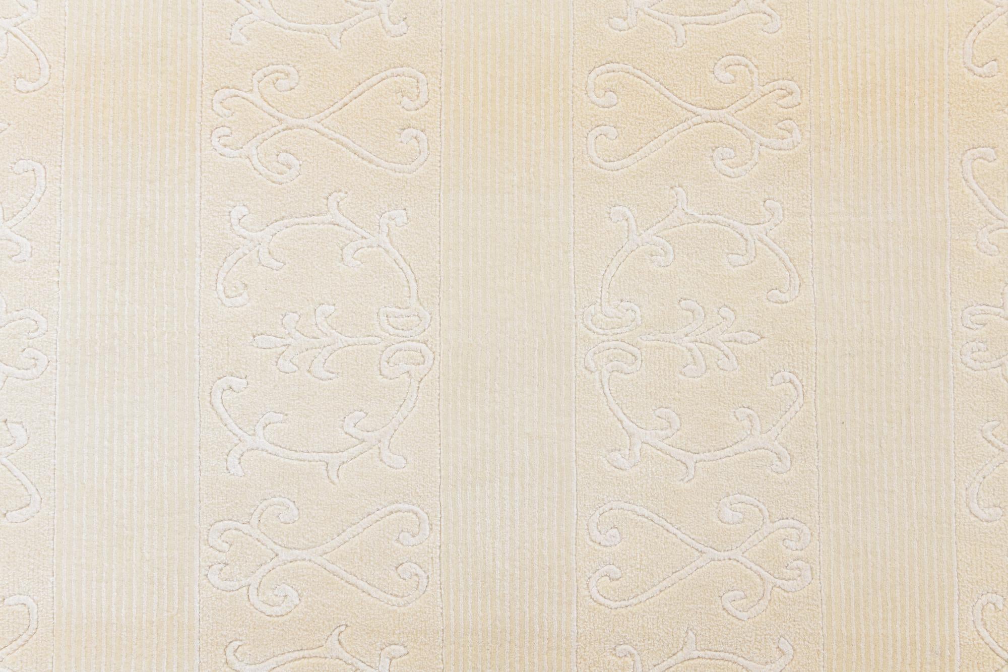 5' 8 x 8' 2 Hand Knotted Darya Wool Rug