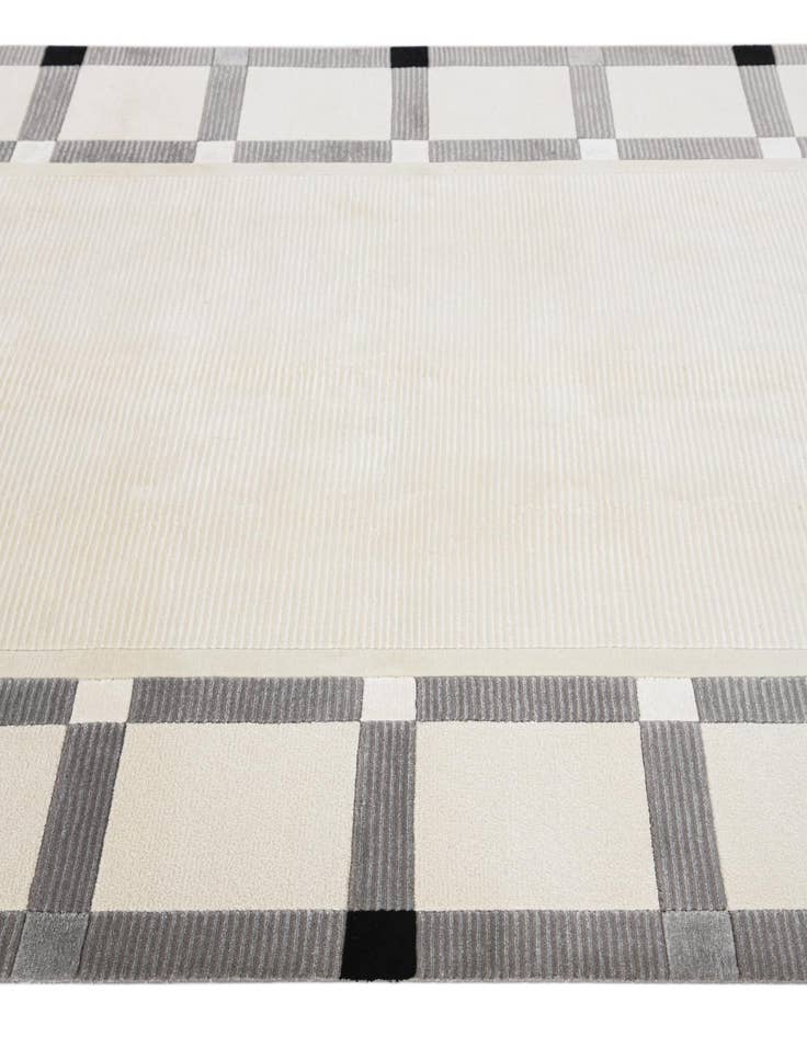 Detail image of 5' 7 x 7' 11  Hand Knotted Darya Wool Rug