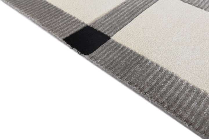 5' 7 x 7' 11 Hand Knotted Darya Wool Rug