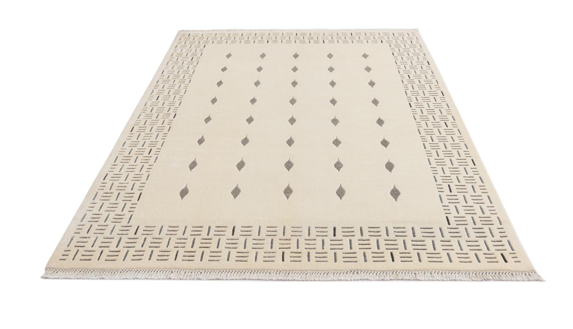 5' 6 x 8' Hand Knotted Darya Wool Rug