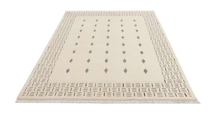 5' 6 x 8' Hand Knotted Darya Wool Rug