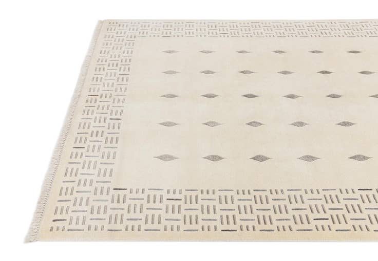 Detail image of 5' 6 x 8' Hand Knotted Darya Wool Rug