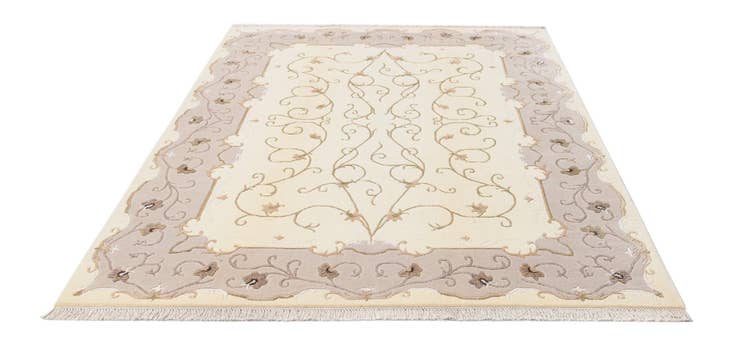 Detail image of 5' 8 x 7' 10 Darya Rug
