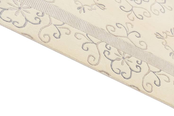 Detail image of 5' 6 x 7' 10 Darya Rug