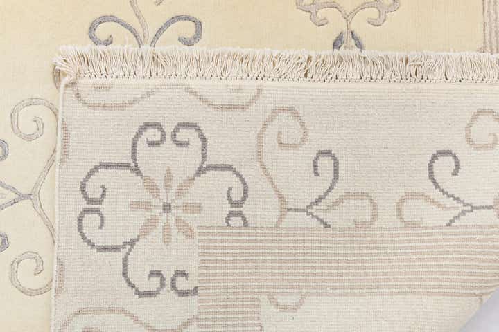 5' 6 x 7' 10 Darya Rug