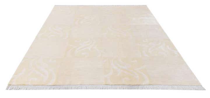 5' 9 x 7' 10 Darya Rug