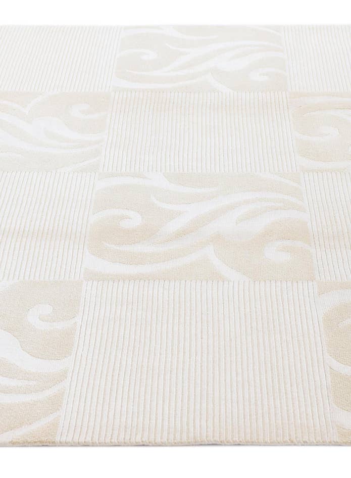 Detail image of 5' 9 x 7' 10 Darya Rug