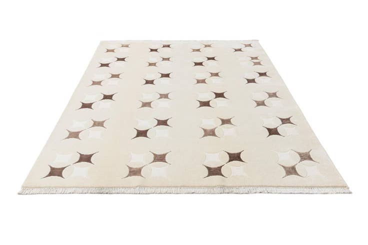 Detail image of 5' 6 x 7' 10 Darya Rug