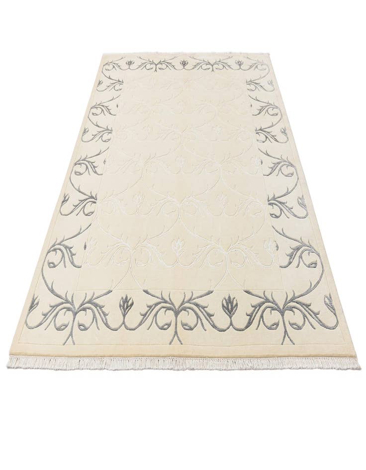 Detail image of 5' 6 x 7' 10 Darya Rug