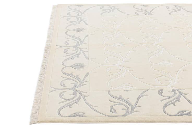 Detail image of 5' 6 x 7' 10 Darya Rug