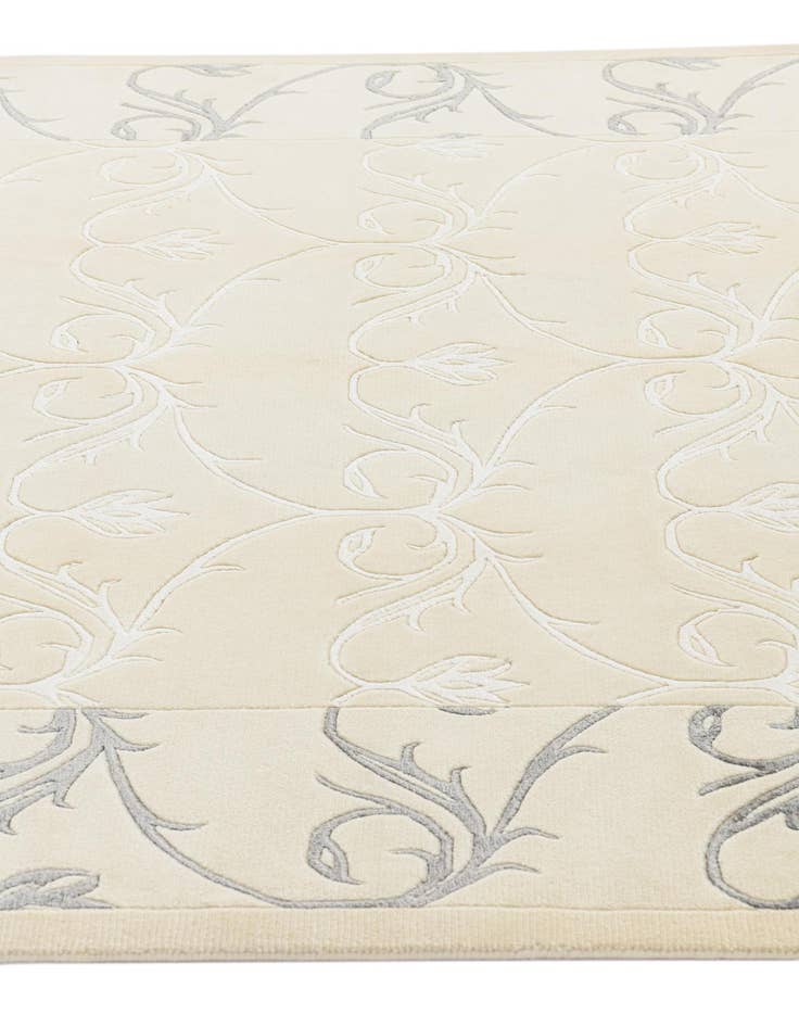 Detail image of 5' 6 x 7' 10 Darya Rug