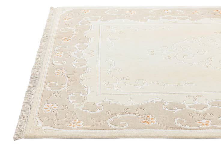 Detail image of 5' 9 x 8' Darya Rug