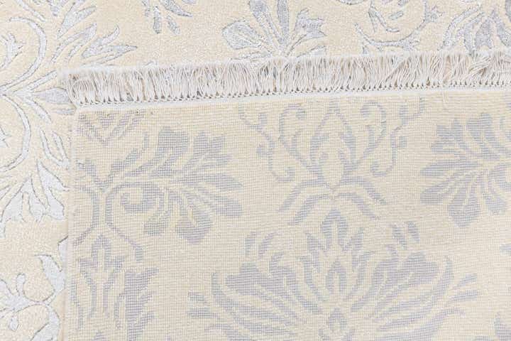 5' 7 x 7' 10 Darya Rug