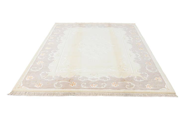Detail image of 5' 9 x 7' 10 Darya Rug