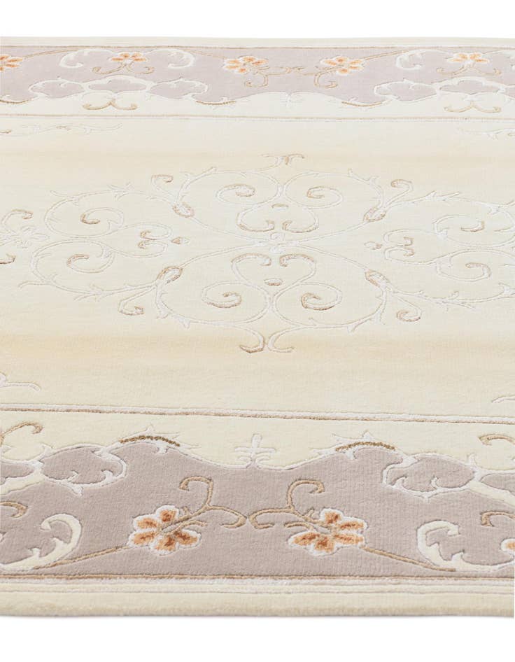 Detail image of 5' 9 x 7' 10 Darya Rug