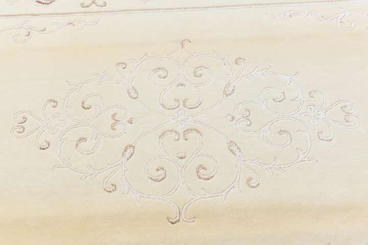 5' 9 x 7' 10 Darya Rug