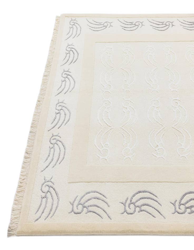 Detail image of 5' 7 x 7' 10 Darya Rug