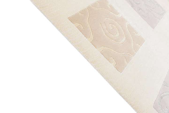5' 8 x 8' 2 Darya Rug