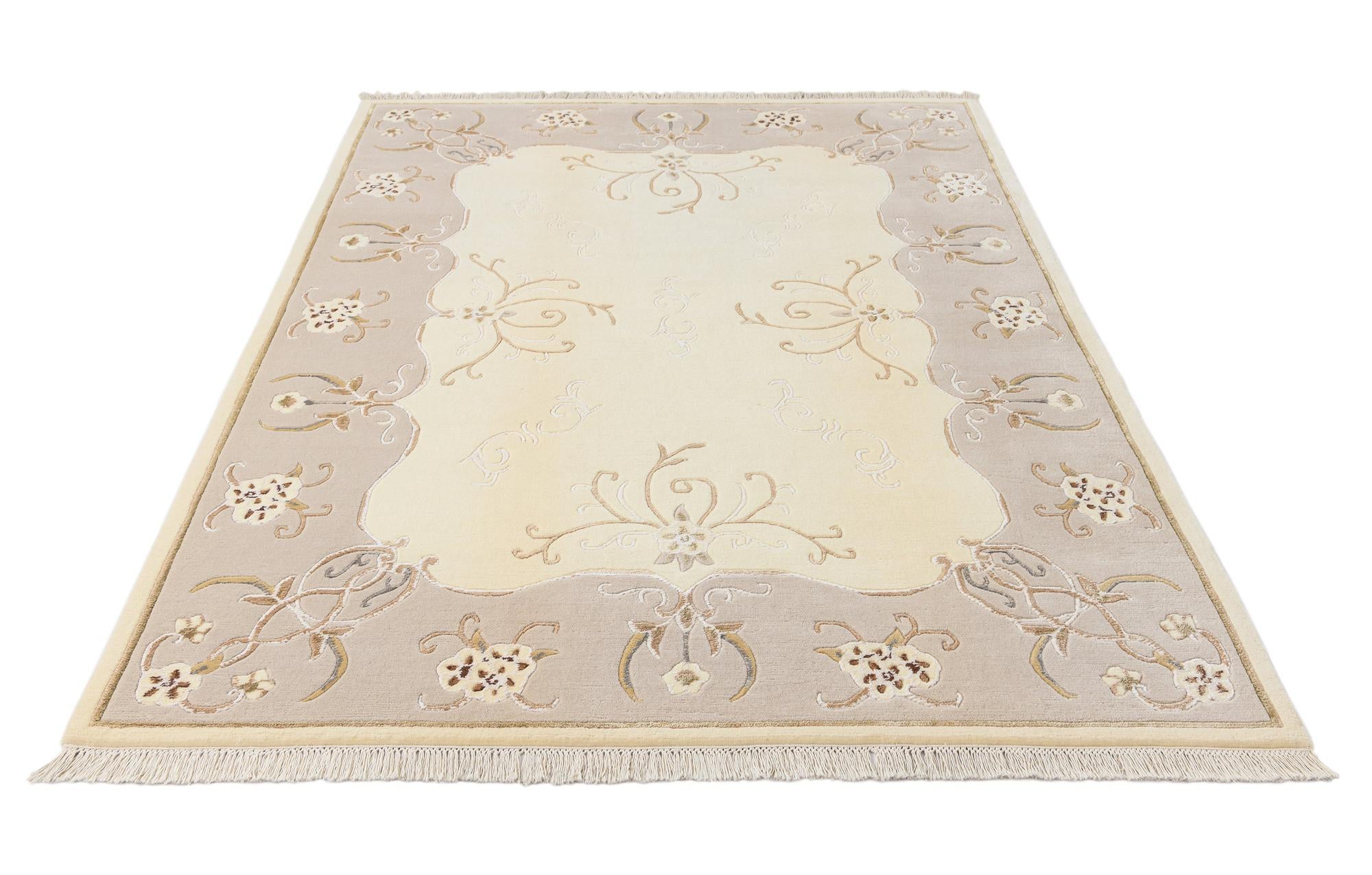 5' 9 x 8' Darya Rug