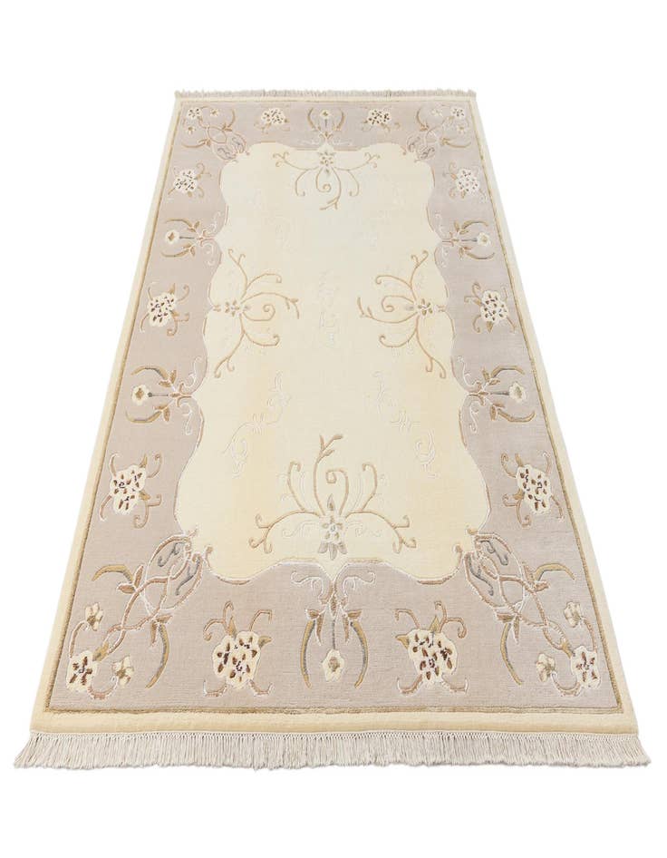 Detail image of 5' 9 x 8' Darya Rug