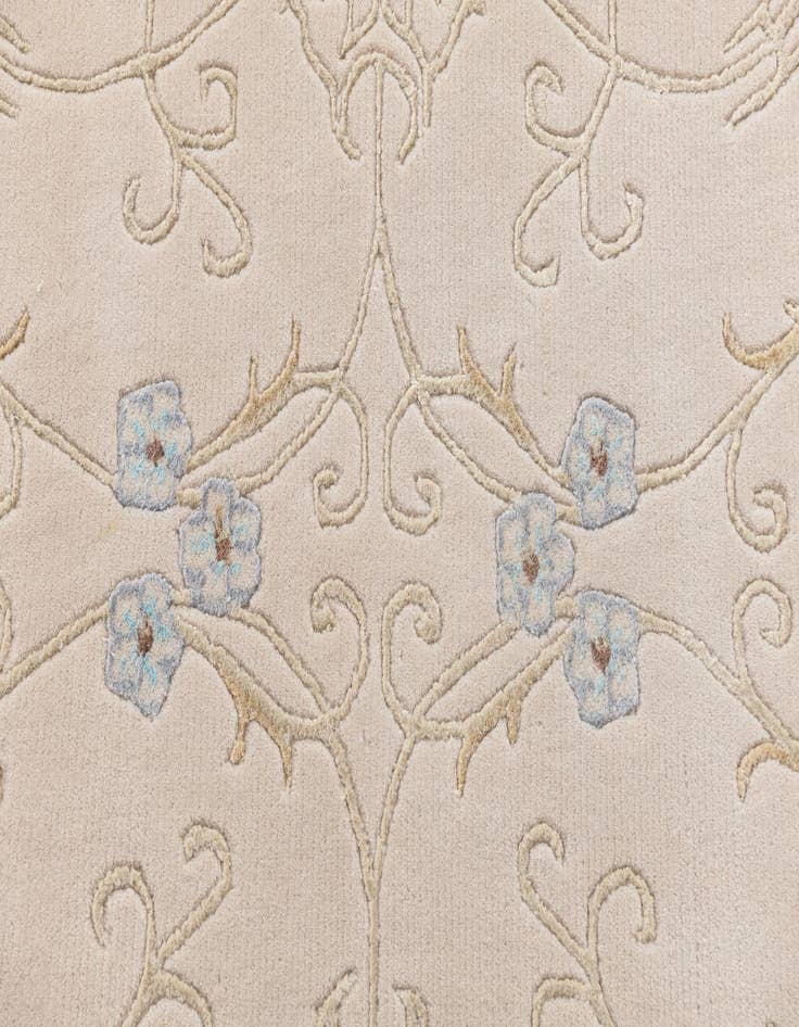 Detail image of 5' 9 x 7' 10 Darya Rug