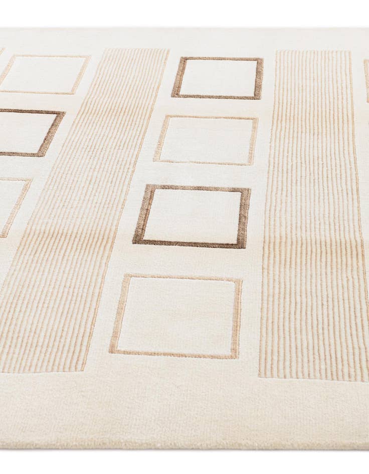 Detail image of 5' 9 x 7' 9 Darya Rug