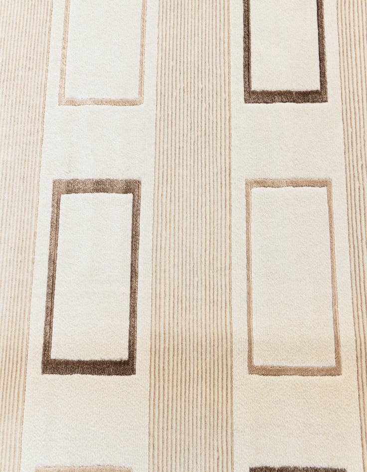 Detail image of 5' 9 x 7' 9 Darya Rug