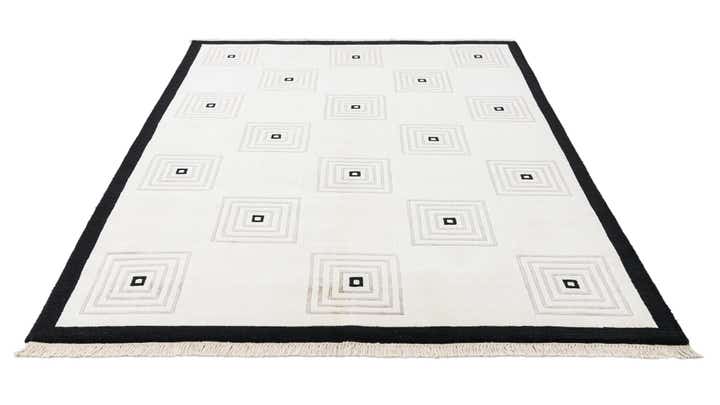 5' 7 x 7' 10 Darya Rug