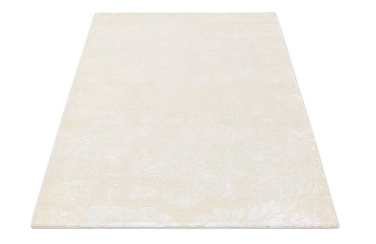 Detail image of 3' 1 x 4' 11 Hand Knotted Darya Wool Rug