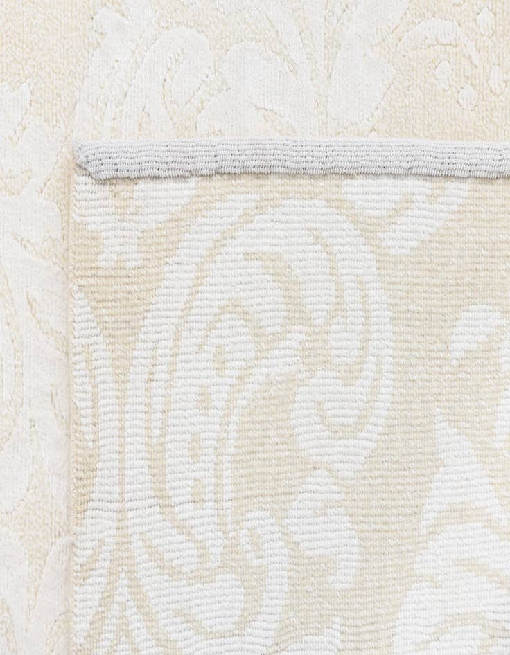 Detail image of 3' 1 x 4' 11  Hand Knotted Darya Wool Rug