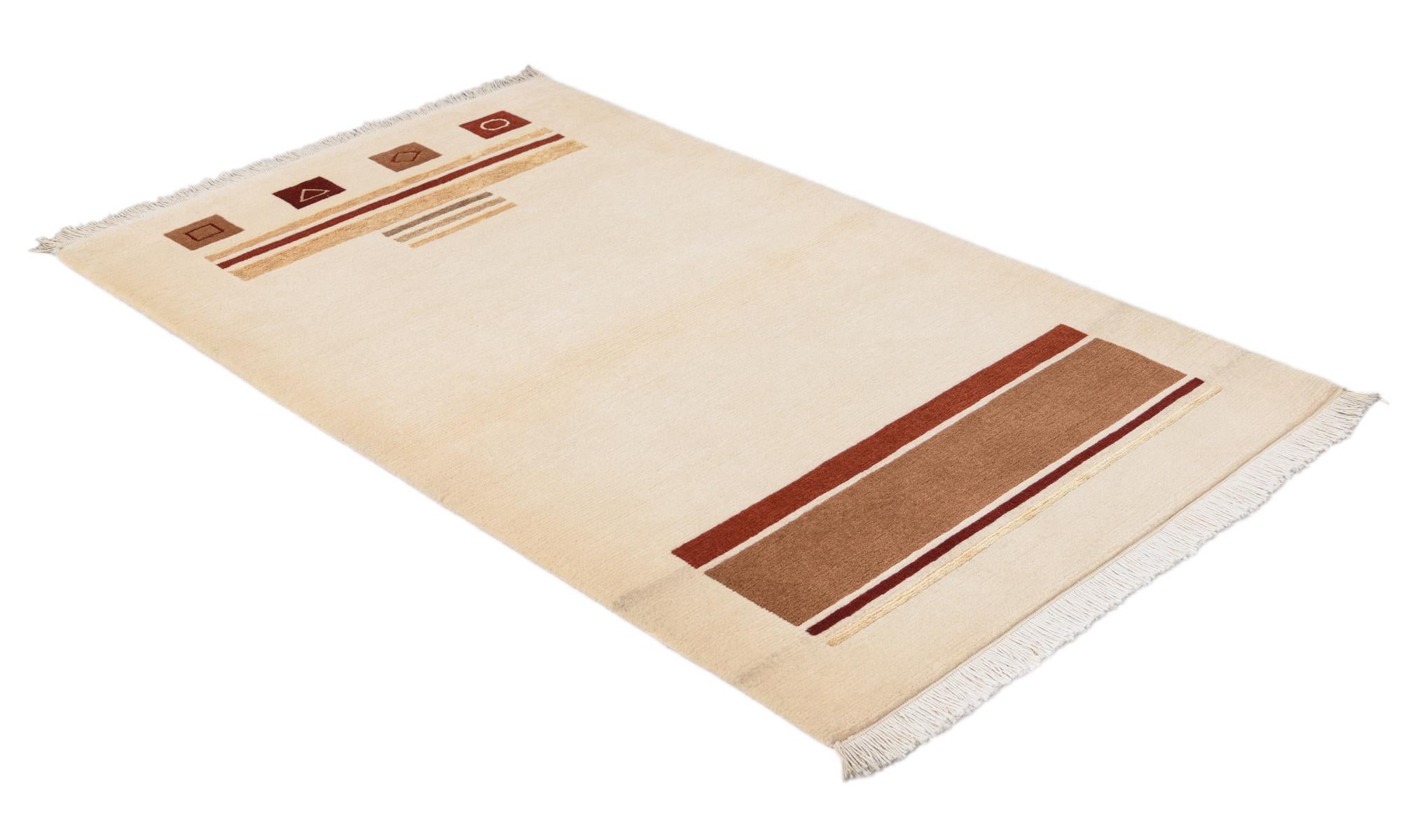 2' 11 x 4' 11 Hand Knotted Darya Wool Rug