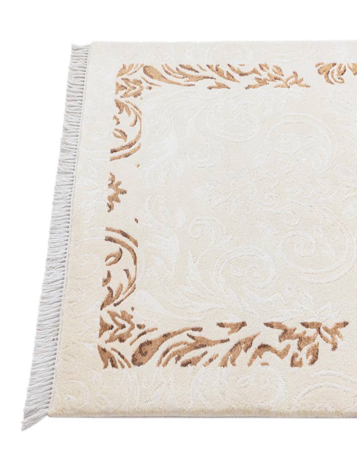 Detail image of 3' 1 x 5'  Hand Knotted Darya Wool Rug