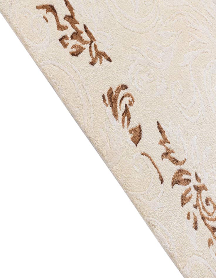 Detail image of 3' 1 x 5'  Hand Knotted Darya Wool Rug