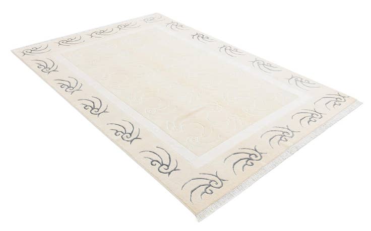 Detail image of 5' 7 x 7' 10 Darya Rug