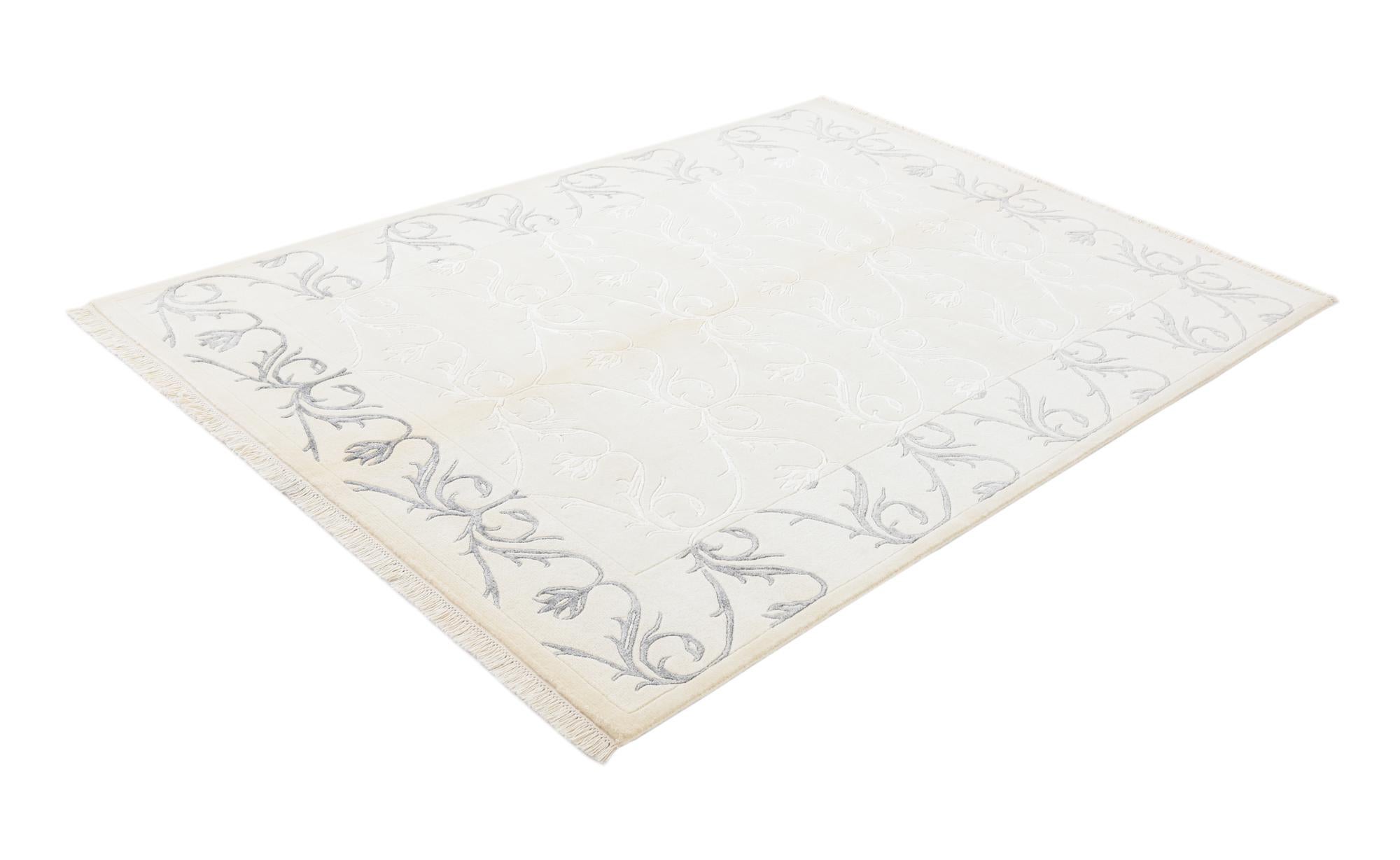 5' 7 x 7' 9 Hand Knotted Darya Wool Rug